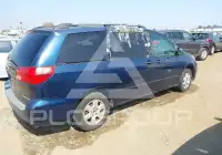 2004 Toyota SIENNA photo