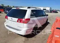 2004 Toyota SIENNA фото