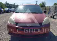 2004 Toyota SIENNA photo