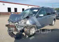 2004 Toyota SIENNA photo