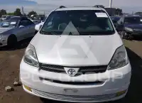 2004 Toyota SIENNA photo