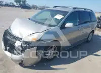 2004 Toyota SIENNA фото