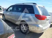 2004 Toyota SIENNA фото