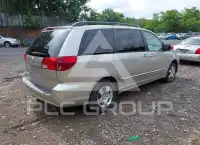 2004 Toyota SIENNA photo
