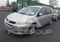 2004 Toyota SIENNA фото