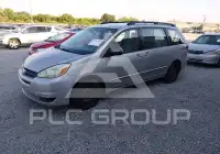 2004 Toyota SIENNA photo
