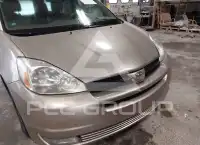 2004 Toyota SIENNA photo