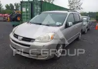 2004 Toyota SIENNA фото