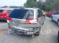 2004 Toyota SIENNA фото