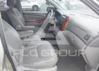 2004 Toyota SIENNA фото