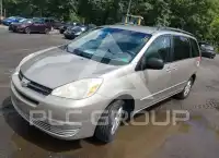 2004 Toyota SIENNA фото