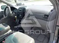 2004 Toyota SIENNA photo