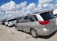 2004 Toyota SIENNA фото