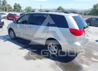 2004 Toyota SIENNA фото