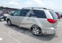 2004 Toyota SIENNA фото