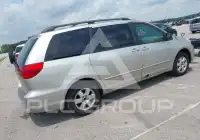 2004 Toyota SIENNA фото