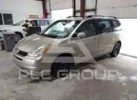 2004 Toyota SIENNA photo