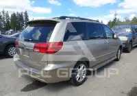 2004 Toyota SIENNA photo