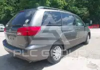 2004 Toyota SIENNA photo