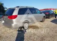 2004 Toyota SIENNA фото