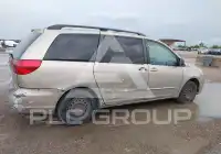 2004 Toyota SIENNA фото