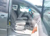 2004 Toyota SIENNA фото