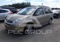 2004 Toyota SIENNA photo