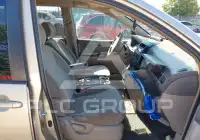 2004 Toyota SIENNA photo
