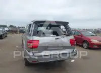 2004 Toyota SEQUOIA фото
