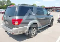 2004 Toyota SEQUOIA фото