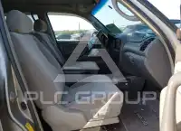 2004 Toyota SEQUOIA фото