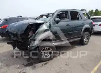 2004 Toyota SEQUOIA фото