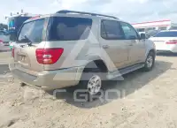 2004 Toyota SEQUOIA photo