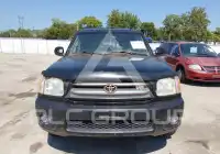 2004 Toyota SEQUOIA photo