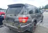 2004 Toyota SEQUOIA фото