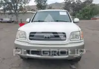 2004 Toyota SEQUOIA фото