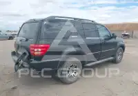 2004 Toyota SEQUOIA photo