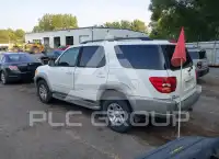 2004 Toyota SEQUOIA фото