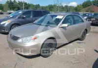 2004 Toyota CAMRY фото