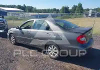 2004 Toyota CAMRY photo