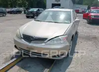 2004 Toyota CAMRY фото