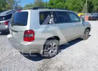2004 Toyota Highlander фото
