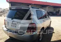 2004 Toyota Highlander photo