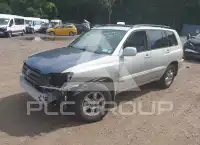 2004 Toyota Highlander photo
