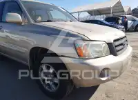 2004 Toyota Highlander photo