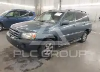 2004 Toyota Highlander photo