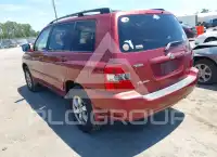 2004 Toyota Highlander photo