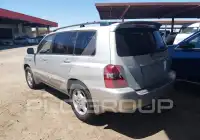 2004 Toyota Highlander photo