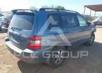 2004 Toyota Highlander photo
