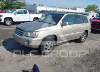 2004 Toyota Highlander фото